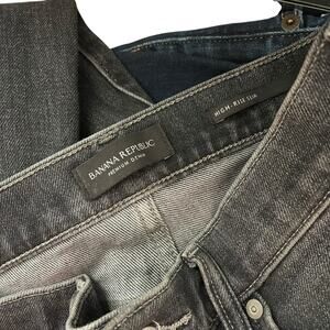 *2 for $15 + FREE SHIPPING! Banana Republic Black Straight Leg Jeans